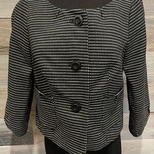 The Limited NWT 3/4 sleeve black cropped polka dot blazer small